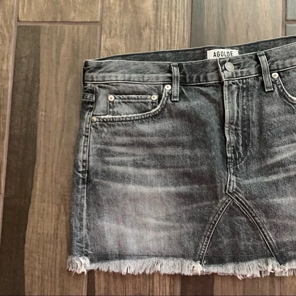 AGOLDE Jeanette Mini Skirt East Village Raw Hem Gray Sz 31